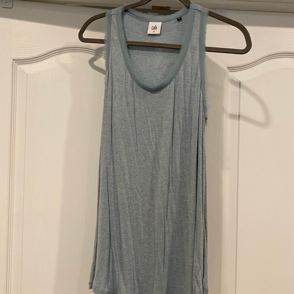 Long and very soft Cabi women’s tank top!